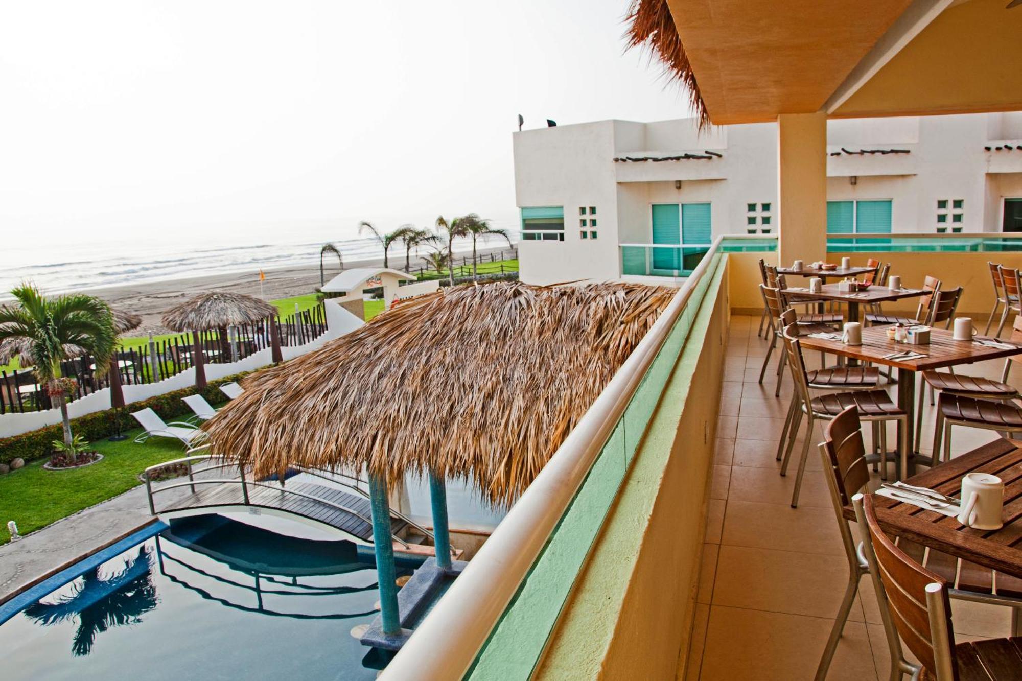 Artisan Playa Esmeralda Family Beach Hotel Playa Chachalacas Extérieur photo